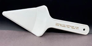 Vintage Classic Vernco Lot of 3 Plastic Salt & Pepper Shakers L-P Gas Services - Picture 1 of 5