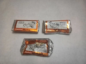 Vintage Damaged Delco Remy 3 Contact Sets Lot - Imagen 1 de 7
