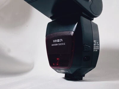 Minolta Maxxum 5200i Flash for 35mm SLR shoe mount - Image 1 of 4