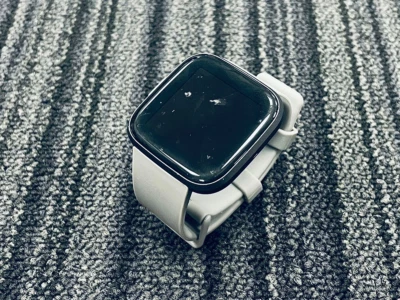 FAULTY Fitbit Versa 2 health and fitness smart watch Black & Grey Strap FB507 - Image 1 of 3