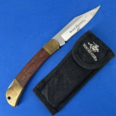 Navaja de bolsillo Winchester con bloqueo de carpeta de latón con funda Winchester Foto 1 de 4
