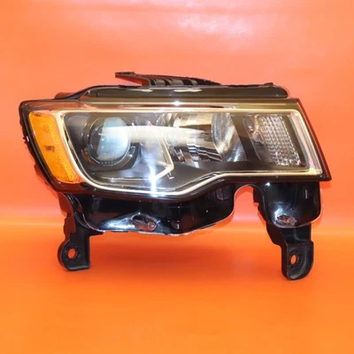 JEEP GRAND CHEROKEE HEADLIGHT RIGHT 2017-2019 2020 2021 2020 68289234AF HALOGEN - Image 1 of 4