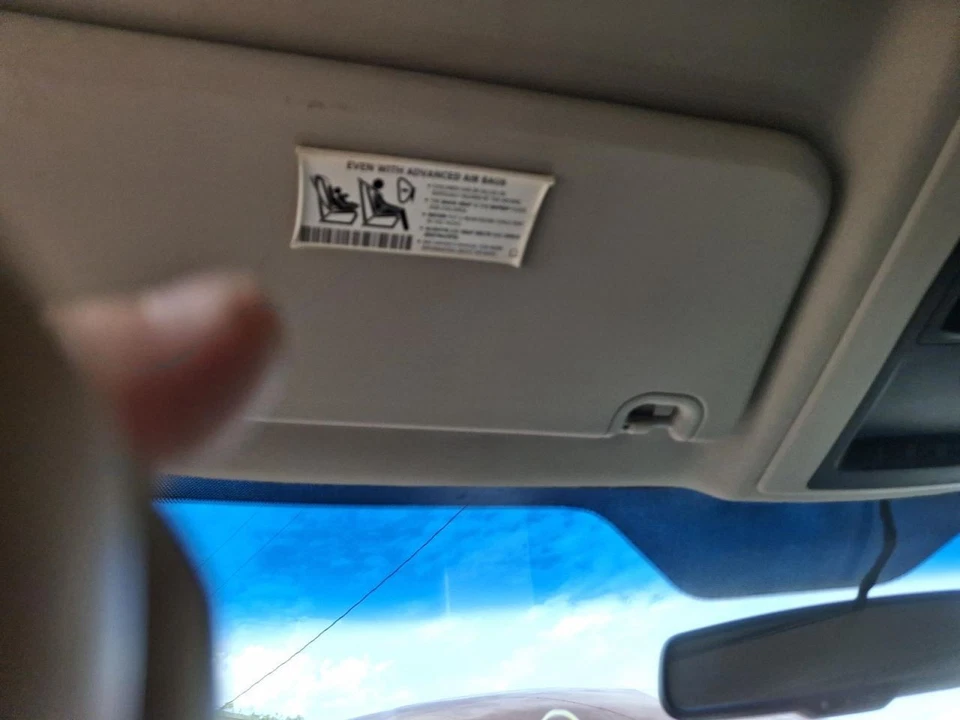 2012 Dodge Caravan зеркало заднего вида желтовато-коричневый PU б/у автоматическое затемнение 3498582 - Изображение 1 из 1