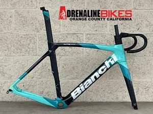 Bianchi Oltre XR4 Carbon Road Bike Disc Frameset - Picture 1 of 12