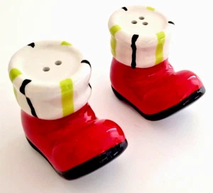 Santini Red Christmas Stockings/Boots Ceramic Salt & Pepper Box Set - Picture 1 of 6