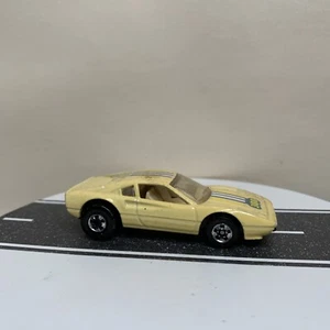 Hot Wheels Color FX Changer Ferrari 308 Cream White/Beige w/BW & Stripes - VTG - Picture 1 of 17
