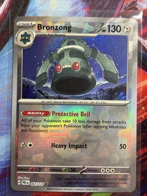 Bronzong (Master Ball Pattern) 067/131 Sv: Prismatic Evolutions Holo - Image 1 of 2