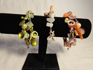 Lotto 3 Bracciali Costume Perline - Gioielli Boho Unici Rosa Verde Conchiglia  - Foto 1 di 9