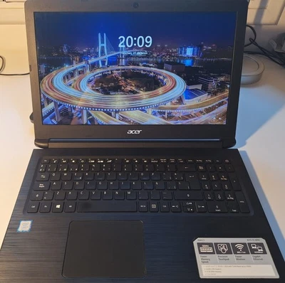  Portátil Acer Aspire 5 Negro, Buen estado, i7-8550U, Incluye Cargador - Imagen 1 de 4