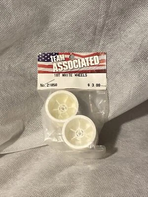 Team Associated Rc18T Flat Face Wheel, White #21058 - Image 1 of 2