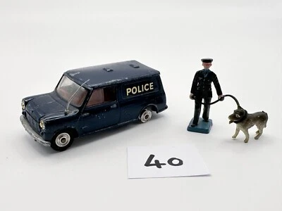 RARE VINTAGE CORGI TOYS # 448 AUSTIN MINI POLICE VAN DOG HANDLER & LEAD!!! 1964 - Image 1 of 4