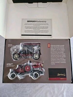 FRED ERTL SIGNATURE EDITION w/COA 1913 & 1931 Ford VAN Hawkeye FLATBED & Tractor - Image 1 of 4
