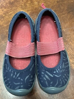 Girls Keen Moxie Flat Size 12 - Image 1 of 4