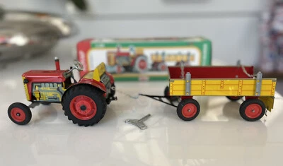 Kovap 1:25 Scale Zator Tractor & Trailer W/Wind Up With Key New In Box - RED - Image 1 of 4