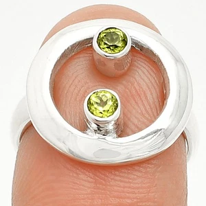 Natural Peridot 925 Sterling Silver Ring s.5.5 Jewelry R-1540 - Picture 1 of 5