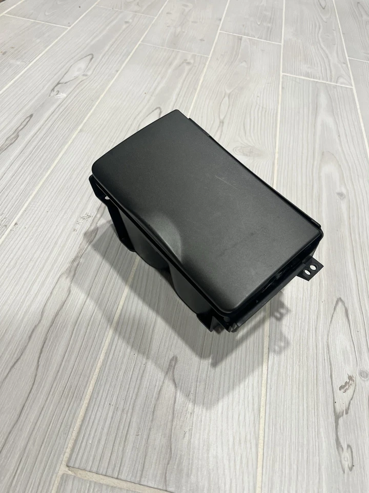 丰田凯美瑞 02 03 04 05 06 木炭前控制台杯架 2002 - 2006 — 第 1/1 张图片