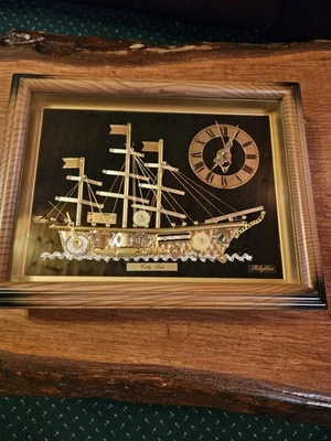 Rhythm Clipper Quartz Wall Clock H8" X W10" Vgc - Image 1 of 4