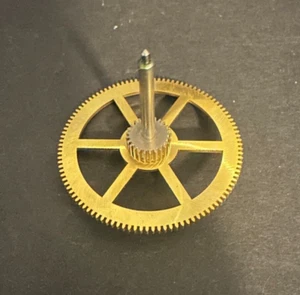 Le Coultre Serial 135786 Atmos 1970 Caliber 528-6 Third Wheel Parts - Picture 1 of 3