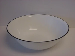 Corelle White Black Rim Large 2-Quart Serving Bowl New City Block Simple Lines - Picture 1 of 3