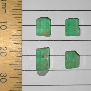 Emerald rough gemstones raw natural loose crystals bundle Panjshir 6.24ct - Picture 1 of 7
