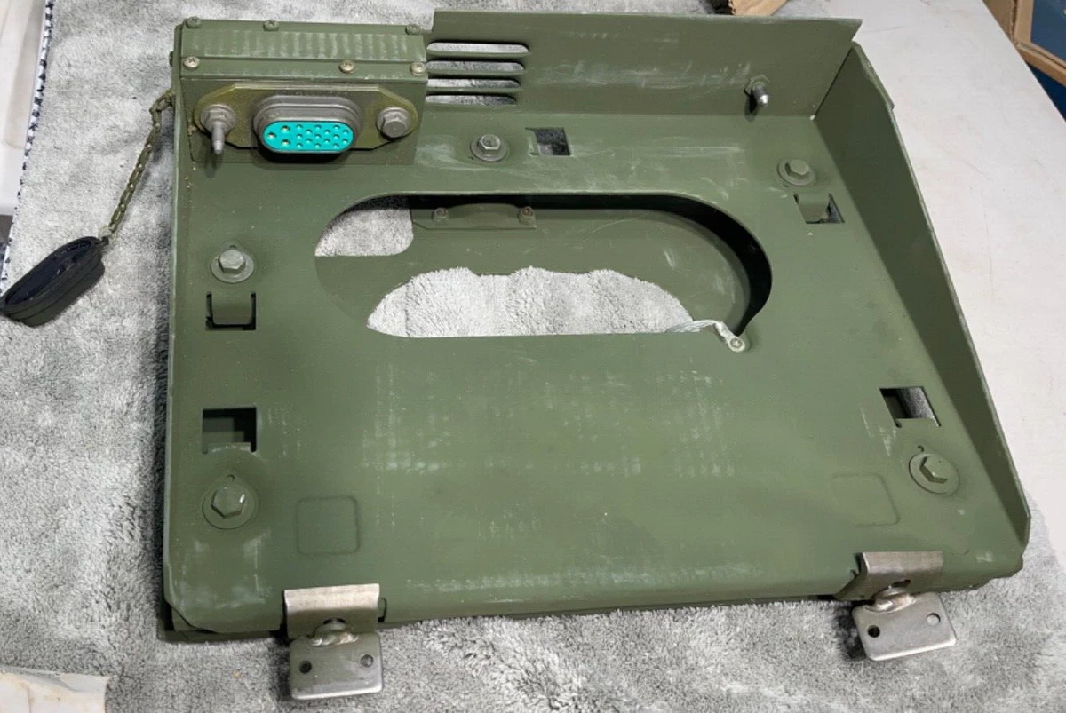 60s 米軍 放出品 無線機カバー ナム戦 RT 524 246 Mutt レア 60s 米軍 放出品 無線機カバー ナム戦 RT 524 246 Mutt レア 60s 米軍