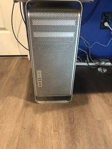 Mac Pro Mid-2010 2 x 2.4ghz Quad Core Intel Xeon, 64 GB RAM, 2.1 TB Storage - Picture 1 of 5