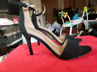 Женские APT 9 света голая/черный лодыжки ремень каблуки платье туфли/сандалии новый - Изображение 1 из 4