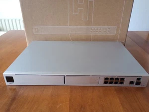 Ubiquiti UniFi Dream Machine Pro (UDM-Pro) - Picture 1 of 12