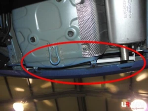 Barra de torsión trasera Ultra Racing para Chevrolet Spark/New Spark M400 1.0 2016-2022 - Imagen 1 de 9