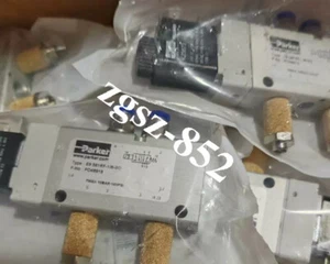 ParKer PD48919 S9 581RF-1/8-SO pneumatic valve Brand New Shipping FedEx or DHL - Picture 1 of 1