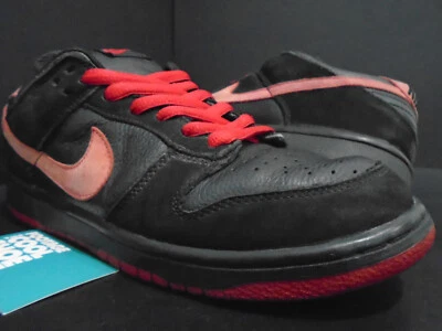 2003 NIKE DUNK LOW PRO SB VAMPIRE VAMPS BRED BLACK TRUE RED RAYGUN 304292-061 10 - Image 1 of 4