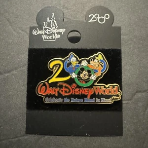 WALT DISNEY WORLD 2000 LAPEL PIN "CELEBRATE THE FUTURE HAND IN HAND" - Picture 1 of 3
