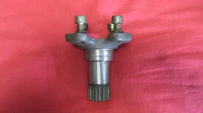 PORSCHE 901/911/912 STUB AXLE SHAFT NADELLA FLANGE TRANSMISSION JOINT GENUINE - Image 1 of 4