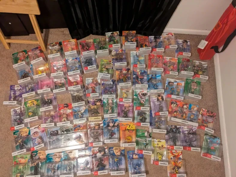 LOTE 99 AMIIBO EN CAJA Foto 1 de 4