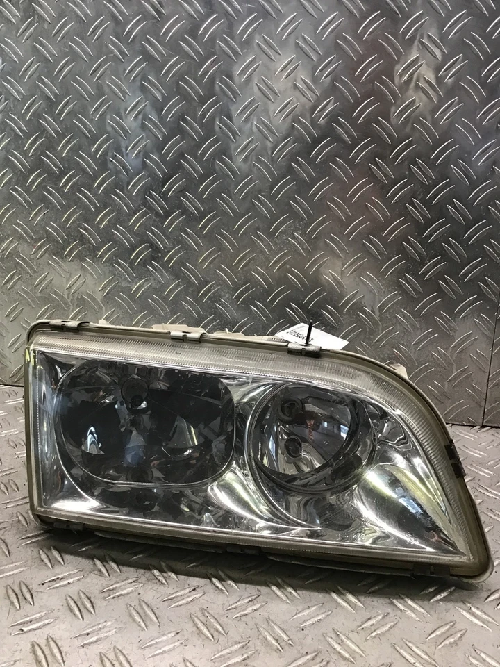 Scheinwerfer rechts Volvo V40 Kombi (645)  688009 - Bild 1 von 2