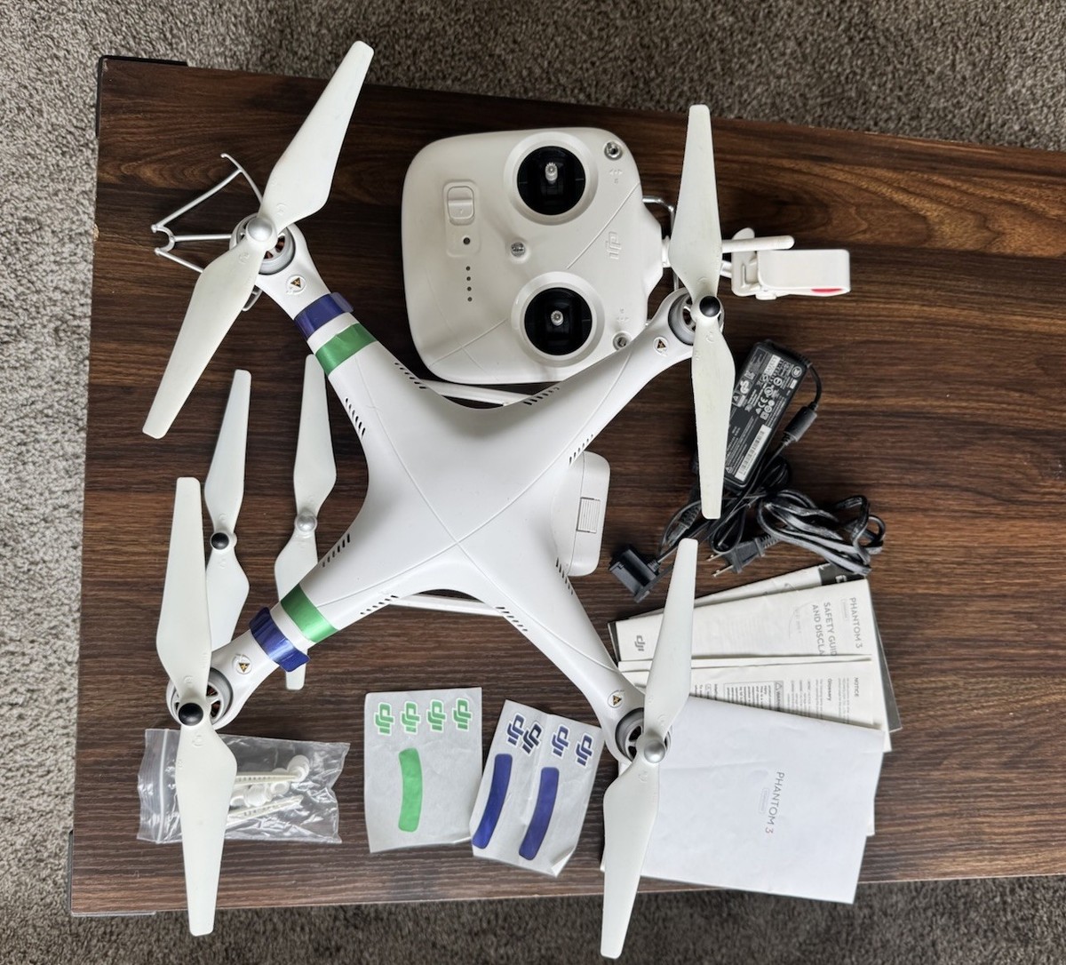 DJIファントム3スタンダード DJI PHANTOM3 STANDARD の開封からフライトまでをご紹介