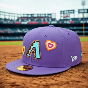 Arizona Diamondbacks Chain Stitch Heart New Era 59FIFTY Sz. 7 1/4 Fitted Hat Cap - Picture 1 of 8