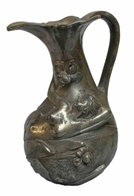 Pichet en Étain XIX en Rond De Bosse Signé J. GARNIER Nu Féminin Végétalisé - Photo 1/4