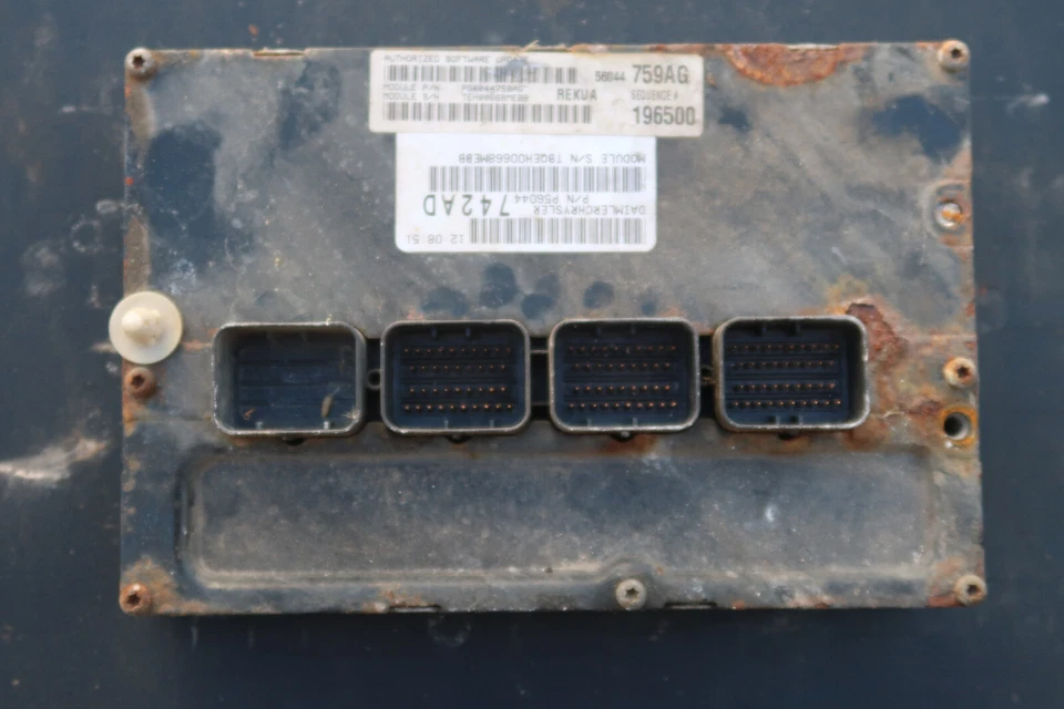 Jeep Grand Cherokee 2005-06 motor ECM (A26) 56044759ag Foto 1 de 1