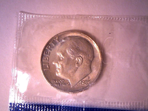 1985 P 10c Roosevelt Dime Uncirculated In Original Mint Cello "Free Shipping" Cover