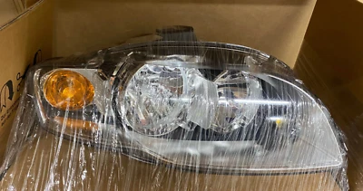 Комплект передних правосторонних фар Magneti Marelli — 354.451-021 — подходит для Audi A4 и S4 - Изображение 1 из 4