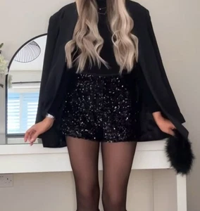 VESTIDO DE VESTIR KIMONO VERDE BRILLANTE FORRADO CON BOTONES DE GRAN TAMAÑO ZARA - Imagen 1 de 24