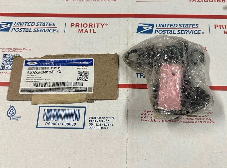 Genuine 2019-2023 Ford Ranger Passenger Side Lower Hinge AB3Z-2626810-C — 第 1/4 张图片