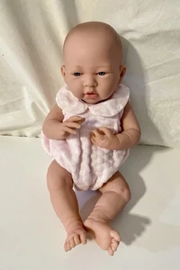 Bambola Berenguer 15-15 realistica neonata bambina 15” gomma morbida con vestiti rosa - Foto 1 di 8