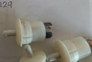 Kelvinator Fan / Light Switch Single Button 4 Terminals RF030 DR177 PF229 H1740 - Picture 1 of 2