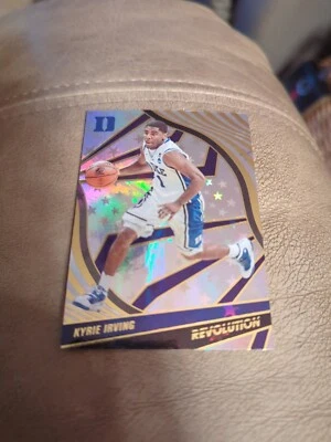 2022 Panini Chronicles Draft Picks Kyrie Irving Revolution Astro #63 Duke - Изображение 1 из 2