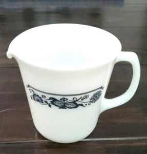 PYREX Old Town Blue Onion Creamer Pitcher Vintage Milk Glass - Picture 1 of 7