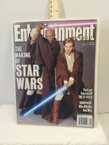 ENTERTAINMENT WEEKLY - May 17, 2002 with Ewan McGregor & Samuel L Jackson - Imagen 1 de 3