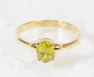9ct 9K Yellow Gold Solitaire Ring With Natural Green Peridot Gemstone Size N1/2 - Picture 1 of 10