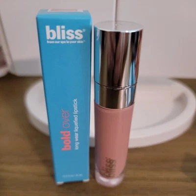 Lápiz labial licuado de larga duración BLISS Bold Over GOTTA ACTITUD NUDE. DESCONTINUADO Foto 1 de 4